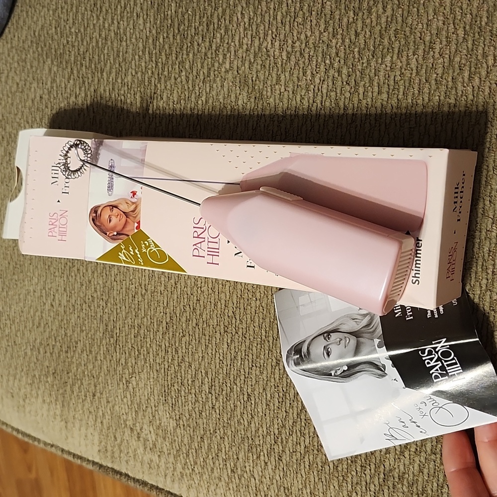 Paris Hilton Milk frother